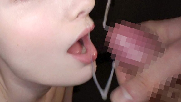 ロシア出身の超絶美人な語学スクール講師。仕事の合間にロケ車内で脱がせてフェラ… 29