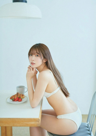 241211奈良未遥006