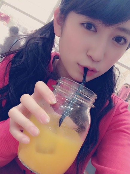 吉田朱里_自撮り031