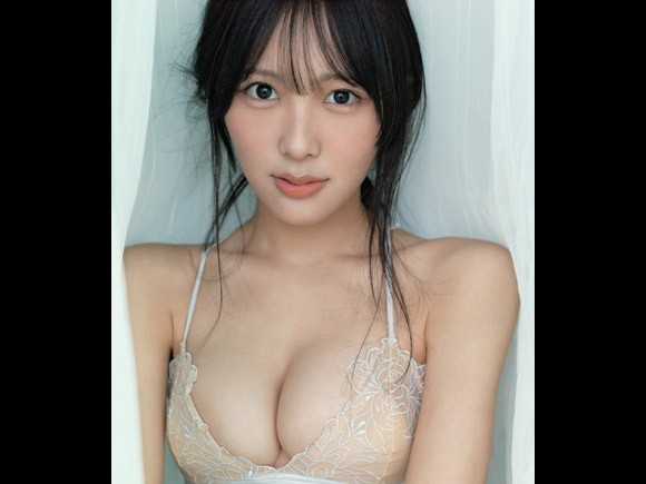 ≒JOY逢田珠里依 人気アイドルの清楚なランジェリー姿