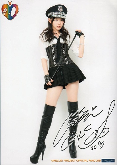 鈴木愛理のふともも005