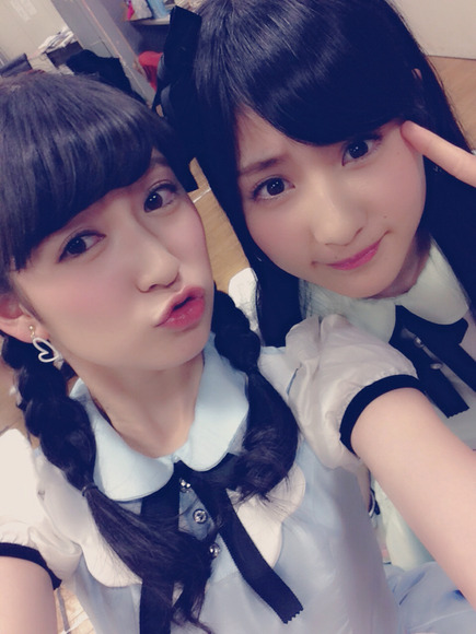 吉田朱里_自撮り002