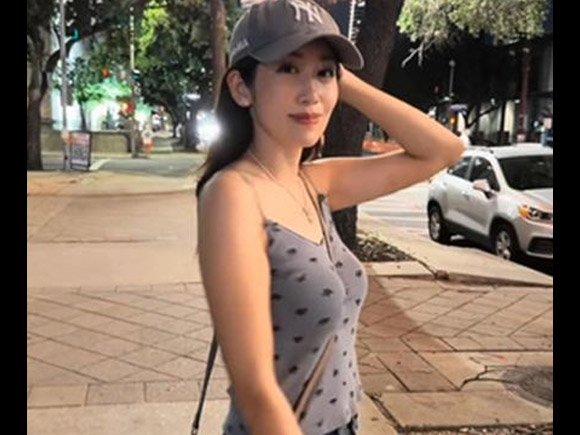 中川安奈アナウンサー 見事なパイスラで際立つプロポーション
