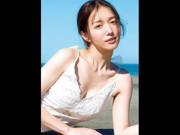 刈川くるみ 透明感のあるお嬢様系アナウンサーが魅せる美スタイル