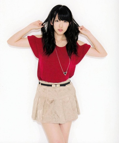 鈴木愛理のふともも049