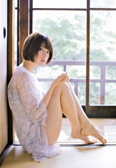 橋本奈々未の美脚画像026