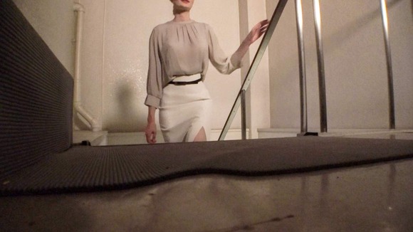 ロシア出身の超絶美人な語学スクール講師。仕事の合間にロケ車内で脱がせてフェラ… 21