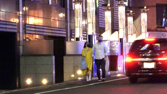 新宿のホテル街でカップルに突撃。２２歳キャバ嬢にNTRセックスオファー 4