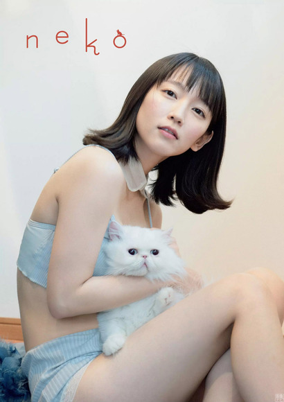 200103吉岡里帆001