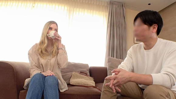 表参道で金髪の白人モデルをナンパ成功。透き通るような素肌と超絶美乳＆プリ尻 8