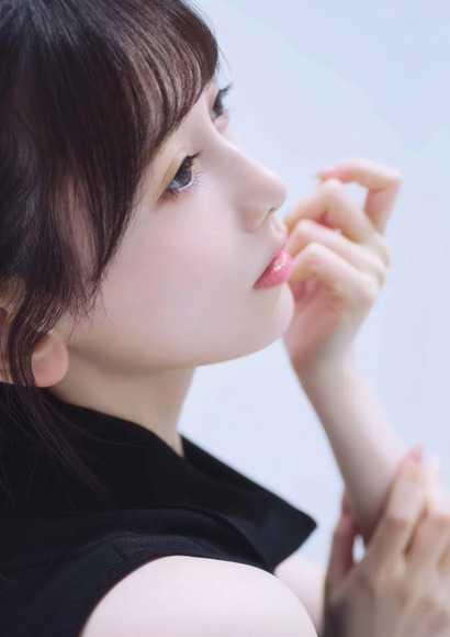 乃木坂４６池田瑛紗 色白美肌の多才美女
