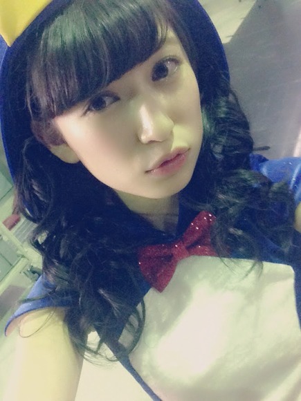 吉田朱里_自撮り037