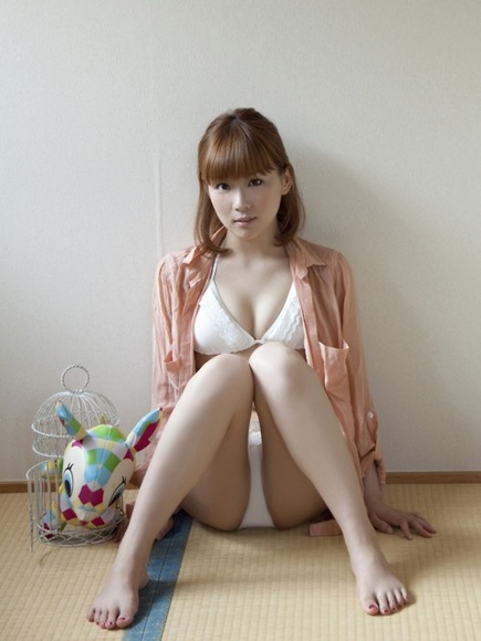 重盛さと美069