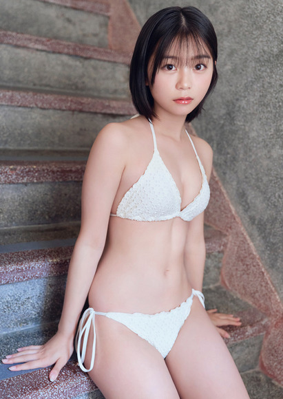 稲光亜依 清楚で可愛いニュースターのフレッシュビキニ