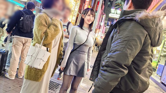 巨乳の２２歳マルチ勧誘美女をラブホに連れ込んでチ●ポで成敗。部屋に入ると睨みながらフェラ、不本意手コキ…パンストを破って挿入 21