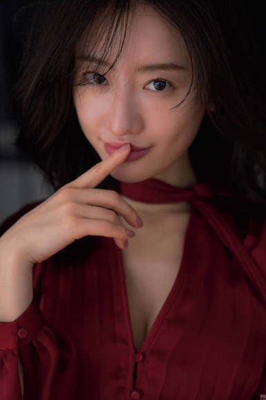 200601松本まりかのグラビア画像004