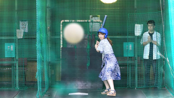 Gカップの爆乳お姉さん 新村あかりが女性経験ゼロの童貞とデートして筆おろし 6