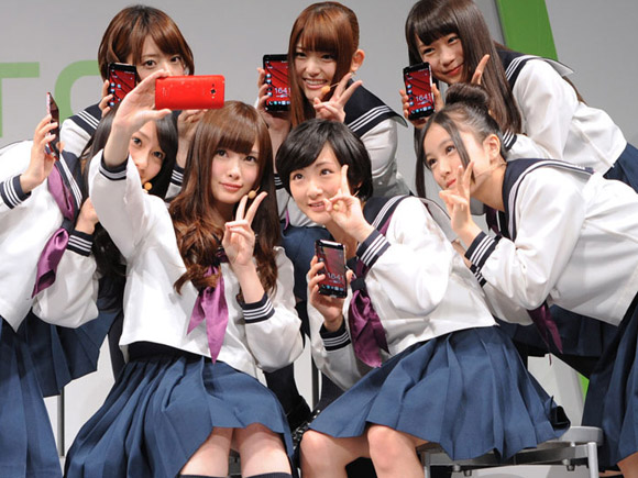 制服姿の乃木坂46メンバー