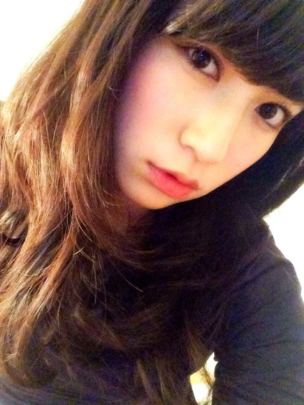 吉田朱里_自撮り023