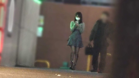 巨乳の２２歳マルチ勧誘美女をラブホに連れ込んでチ●ポで成敗。部屋に入ると睨みながらフェラ、不本意手コキ…パンストを破って挿入 7