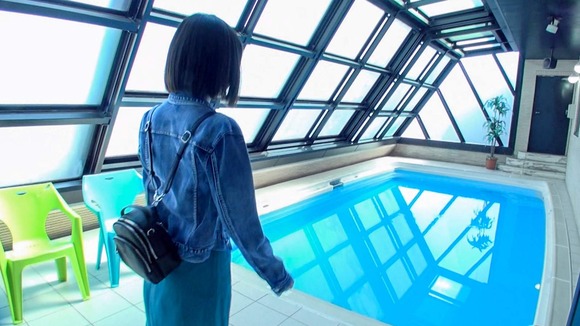 黒髪ショートの２０歳専門学生と例のプールで水中姦。ホテルで連続ハメ潮…生ハメ４連発 5