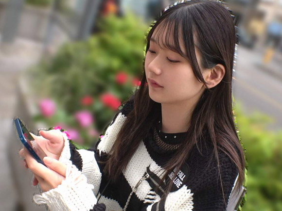 クールでサバサバ系な２１歳服飾学生。脱ぐとEカップの超美乳…デカ●ンにハメられ抗えずに喘ぎ声が漏れる