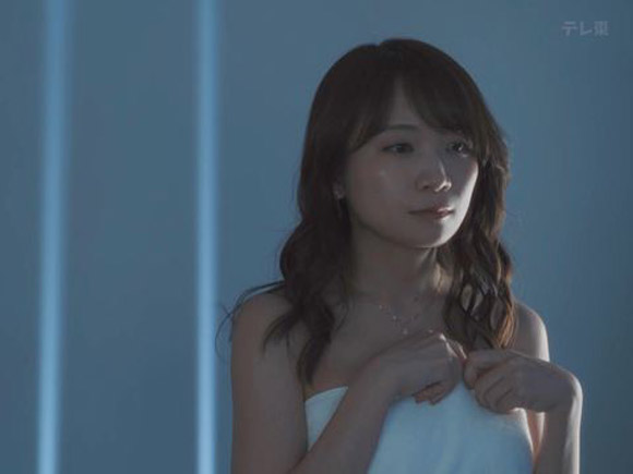 元乃木坂４６秋元真夏 ドラマでベッドシーン
