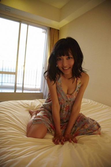 小島瑠璃子049