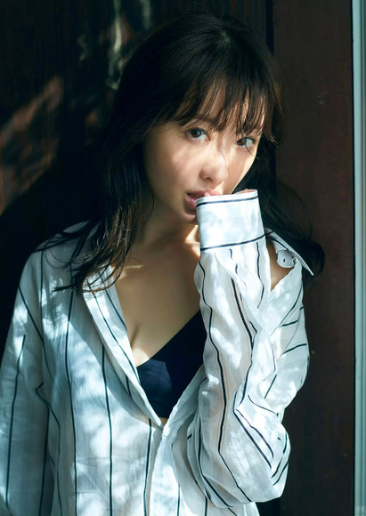 201013marika003