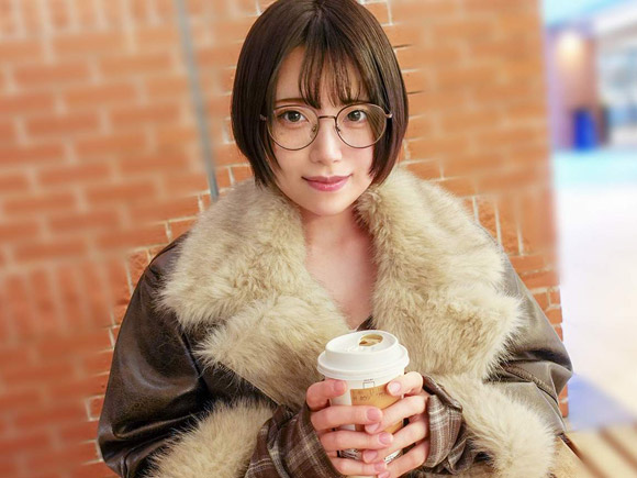 性欲フルMAX２６歳オナニー大好きFカップ女子がネットでAV応募→体験撮影。人見知りでSEXは何年ぶり？緊張でガチガチ、生々しいSEX
