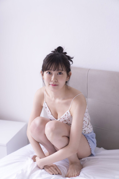 190910渡辺美優紀のエロ画像005