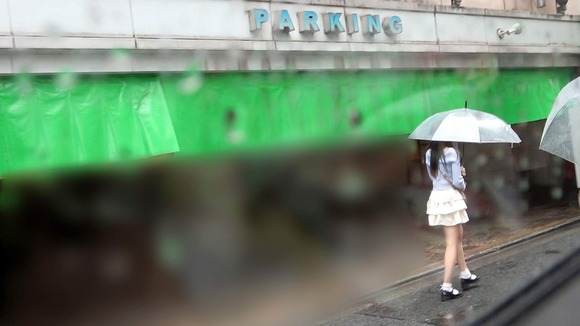 清楚に見えるのに実は超エロい…ドM美女が女性用風俗に降臨。ローションでぬるぬるになって爆潮大洪水