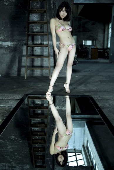 岸明日香×鏡014