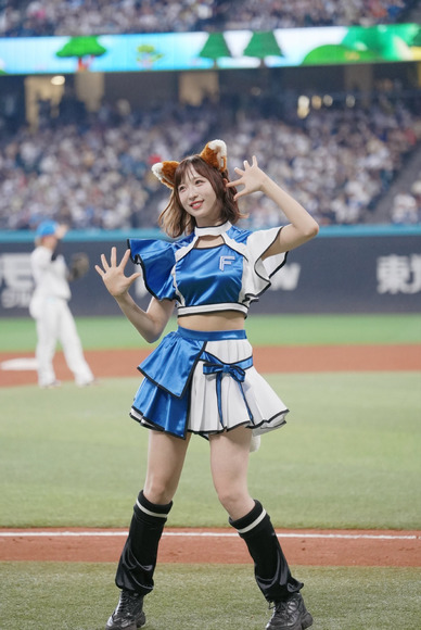260828小栗有以001