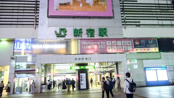 新宿で見つけた超姉御肌の２４歳美人キャバ嬢。パパ活第一世代…イキまくるSEX狂 3