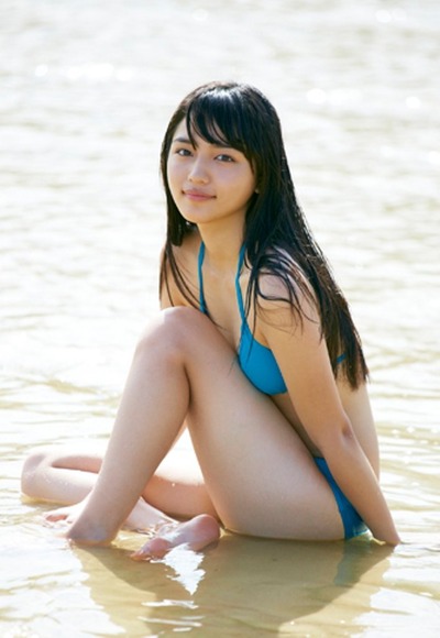 川口春奈のグラビア画像009