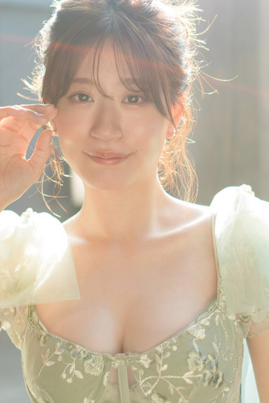 元NMB４８上西怜 ちょっとエッチな妖精コス