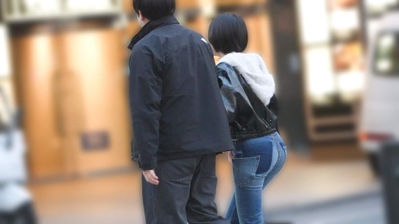 本命彼氏とデート中の２３歳セフレを呼び出してNTR。最高の色白プリ尻と巨乳を堪能…生ハメでゴリゴリ。パイパンマ●コに中出し 3