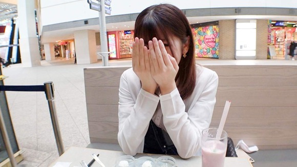 アイドル級の２０歳小悪魔女子をレンタル彼女。中華街デート→カラオケでキスしてホテルへ… 16