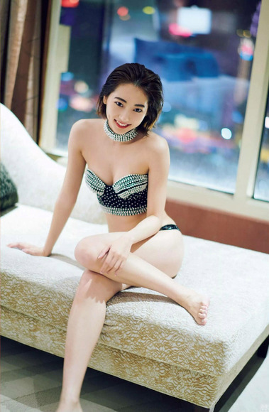 191228武田玲奈003
