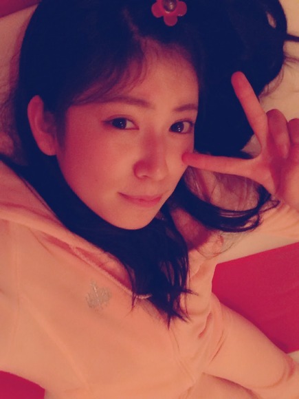 吉田朱里_自撮り010