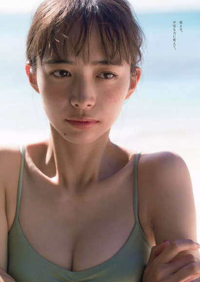 201228井桁弘恵007