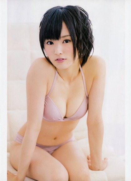 山本彩 ２０ の豊かな胸を堪能できる画像 ７０ 画像ナビ