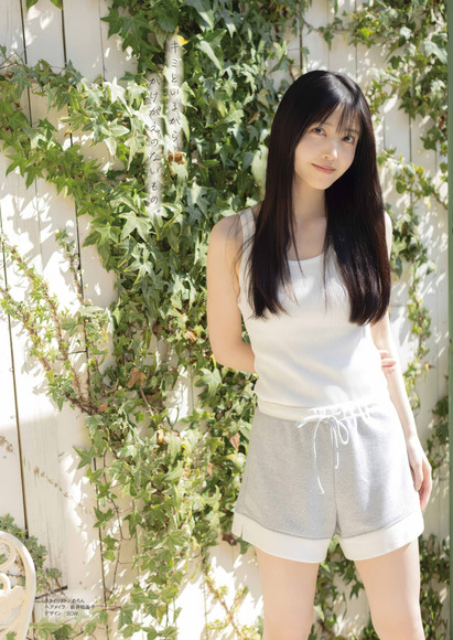 250821久保史緒里010