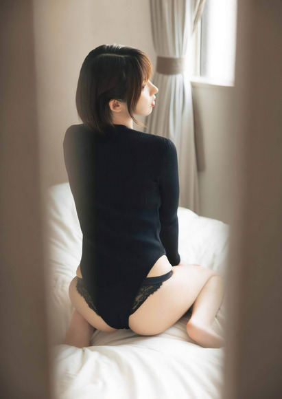 250101えなこ008