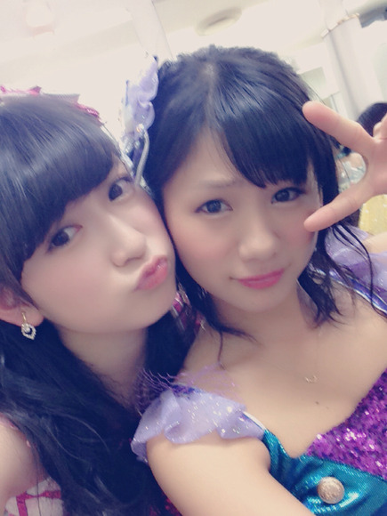 吉田朱里_自撮り014