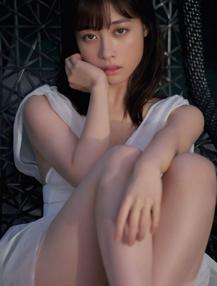 240306橋本環奈004