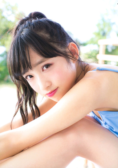 小栗有以のグラビア画像007