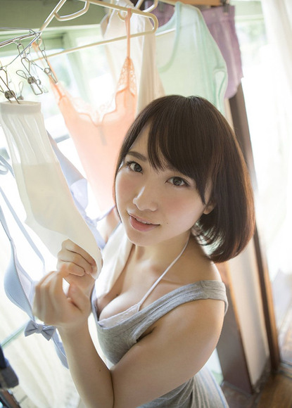 170116高橋朱里のエロ画像008