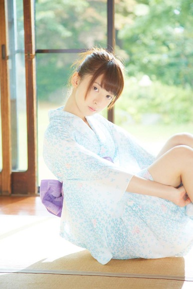 橋本奈々未の美脚画像035
